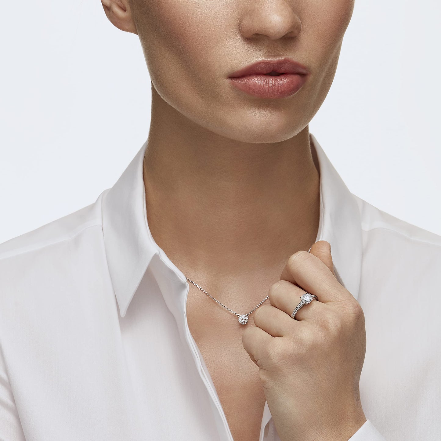 Swarovski Stilla Attract Round Crystal Pendant Necklace